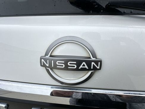 Used 2022 Nissan Armada SL AWD/4WD image 32