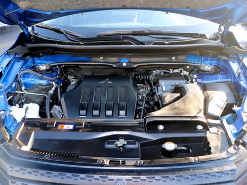 Used 2025 Mitsubishi Eclipse Cross SE image 36