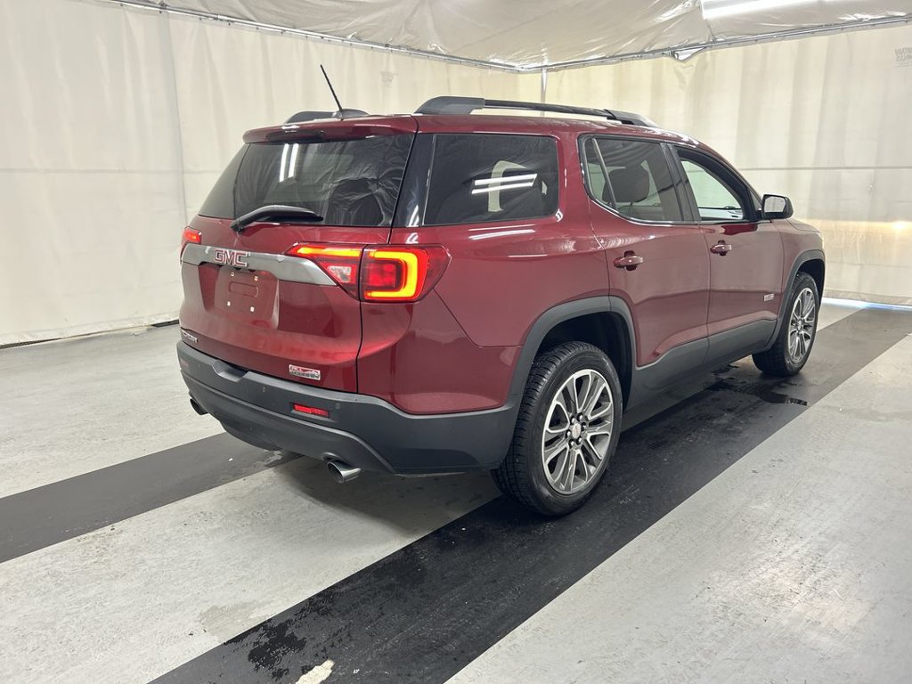 Used 2017 GMC Acadia SLT AWD/4WD image 2