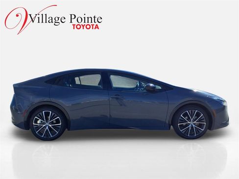 Used 2023 Toyota Prius Limited w/ Limited Premium Package image 9