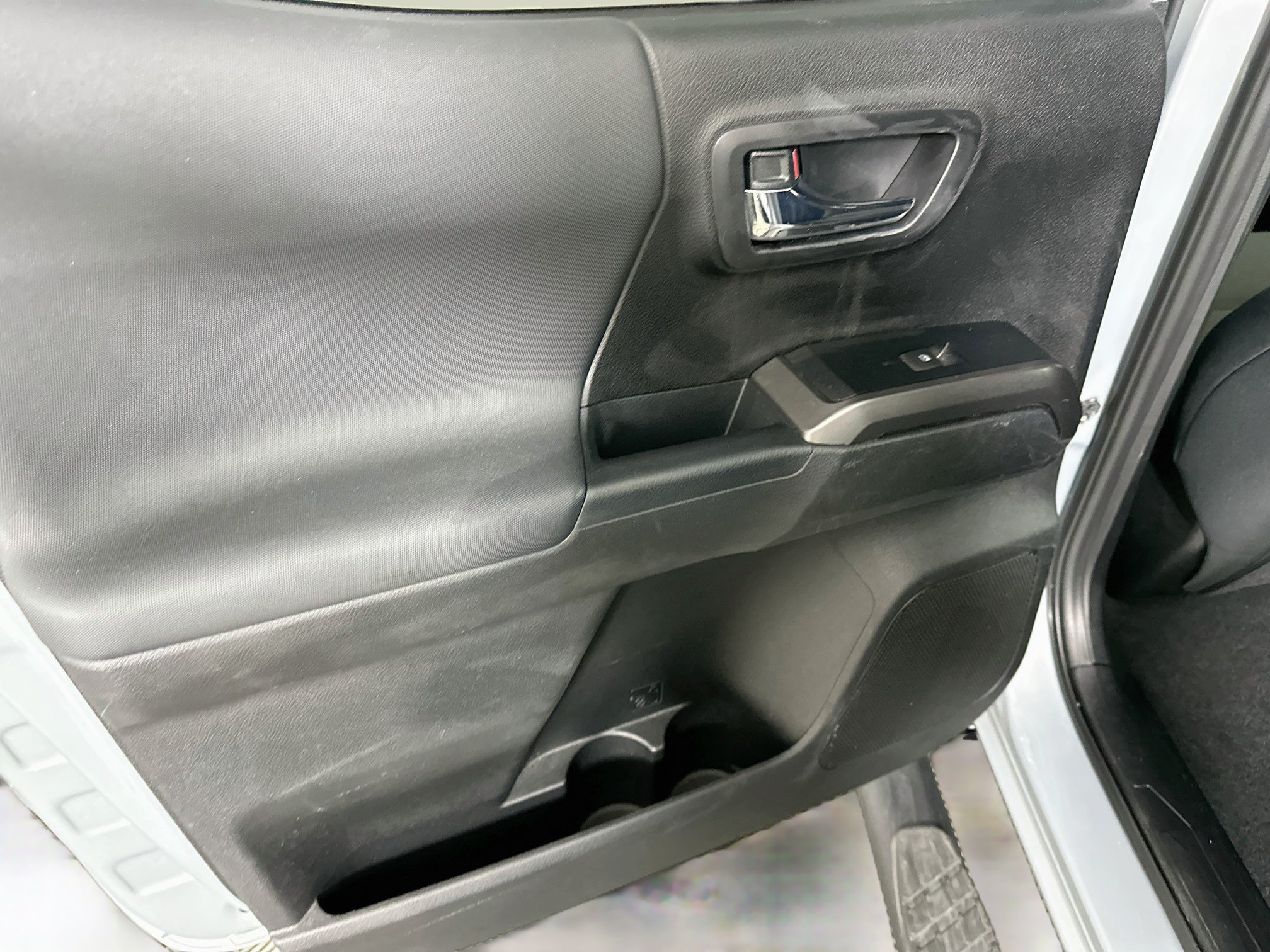 Used 2021 Toyota Tacoma TRD Sport RWD image 25