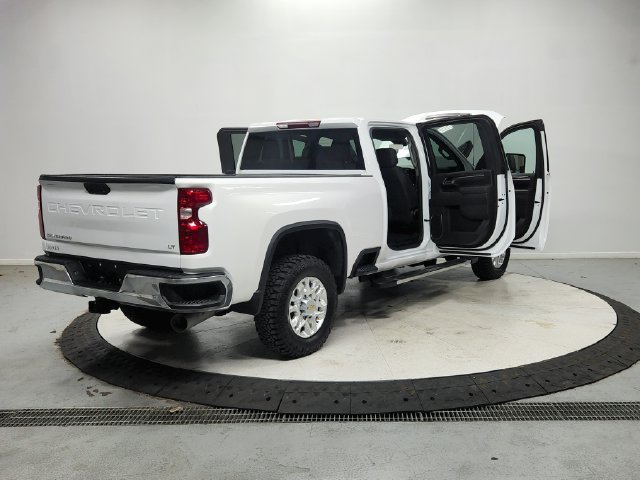 Used 2025 Chevrolet Silverado 2500 LT AWD/4WD image 16