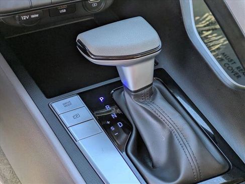 Certified 2023 Hyundai Elantra SEL image 21