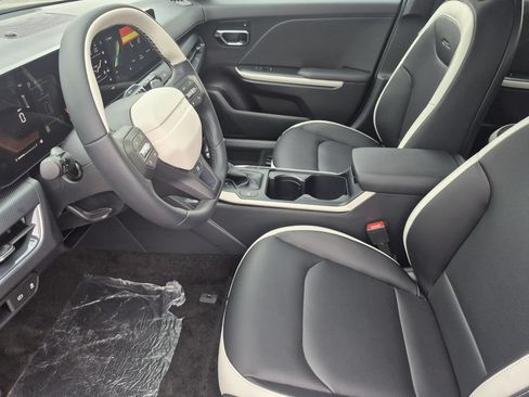 New 2026 Kia K4 GT-Line FWD image 10