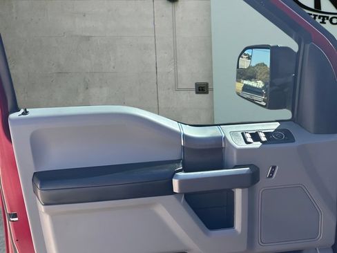 Used 2015 Ford F150 XLT w/ Equipment Group 302A Luxury RWD image 12