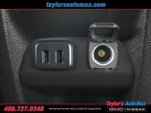 Used 2018 Chevrolet Colorado Z71 image 25