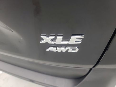 Used 2025 Toyota RAV4 XLE image 13