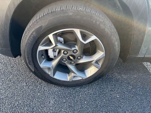 Used 2025 Chevrolet Trax LT image 23