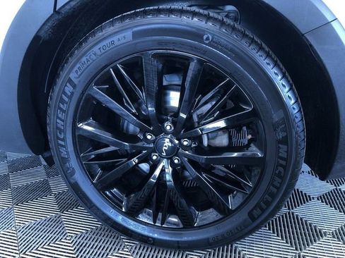 Used 2022 Kia Telluride SX w/ SX Prestige Package image 17