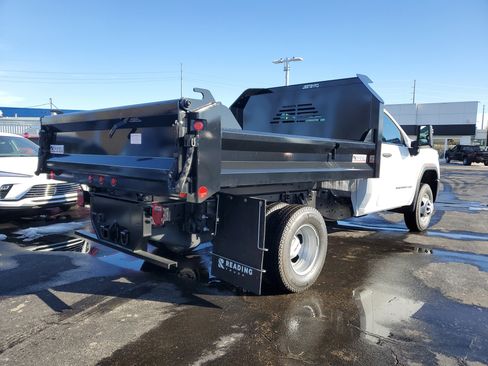 New 2025 GMC Sierra 3500 Pro w/ Convenience Package image 4