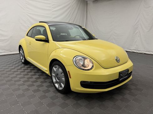 Used 2013 Volkswagen Beetle 2.5 image 4