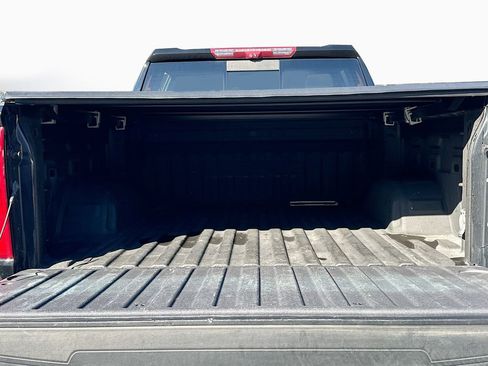 Used 2022 Chevrolet Silverado 1500 ZR2 w/ Technology Package image 27