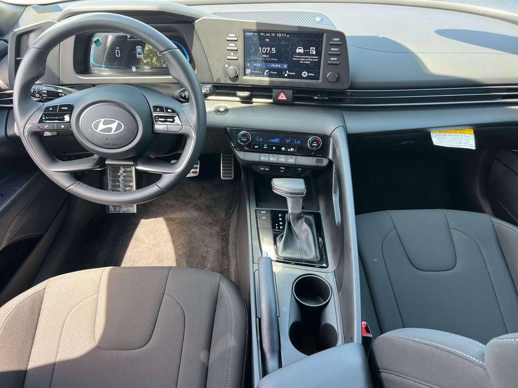 Certified 2026 Hyundai Elantra Sport FWD image 11