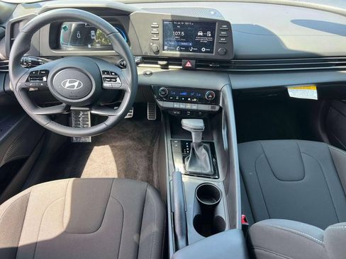 Certified 2026 Hyundai Elantra Sport FWD image 11