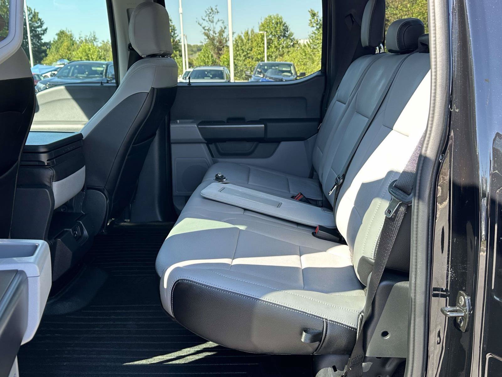 Used 2021 Ford F150 XL w/ Equipment Group 101A High RWD image 9
