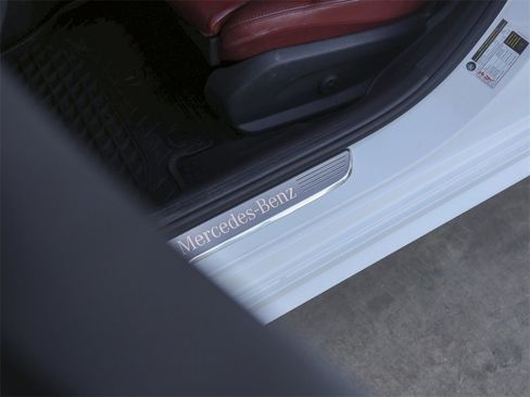 Used 2021 Mercedes-Benz C 300 Sedan image 16