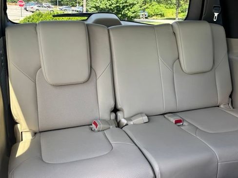 Used 2024 INFINITI QX80 Sensory w/ Cargo Package AWD/4WD image 33