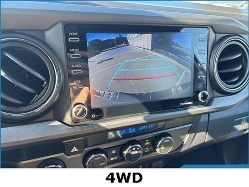 Used 2022 Toyota Tacoma TRD Off-Road image 10