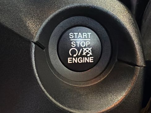Used 2020 Jeep Compass Limited w/ Rear Convenience Group AWD/4WD image 26