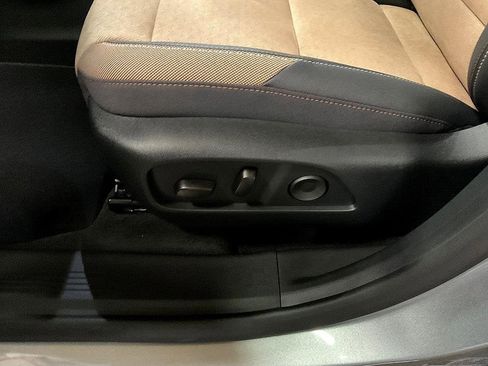 New 2026 Chevrolet Equinox ACTIV w/ Convenience Package III image 17