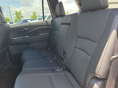 Used 2023 Honda Passport Elite image 17