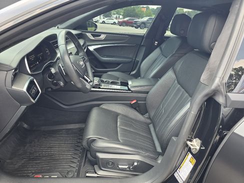 Used 2023 Audi RS 7 Sportback AWD/4WD image 12