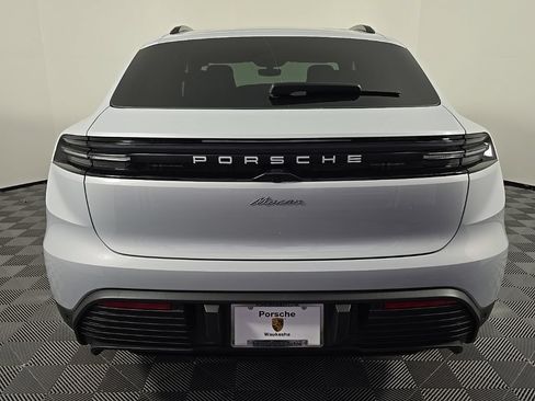Certified 2025 Porsche Macan Electric RWD image 6