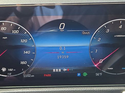 Used 2024 Mercedes-Benz GLB 250 4MATIC image 20