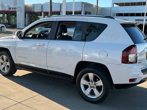Used 2014 Jeep Compass Latitude image 21