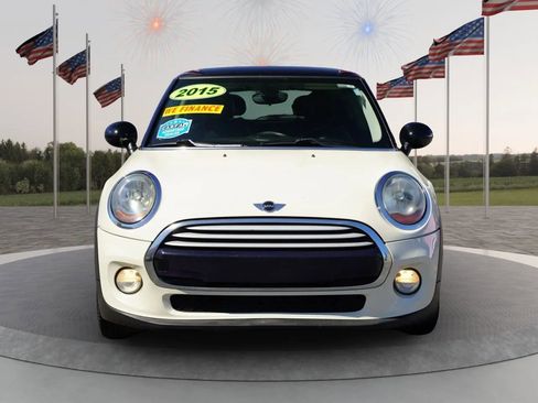 Used 2015 MINI Cooper 2-Door Hardtop image 3