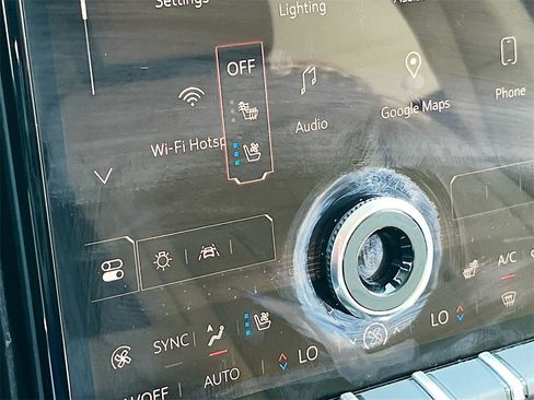 Used 2024 GMC Acadia Denali w/ Super Cruise Package image 20