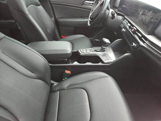 Used 2026 Kia Sportage SX FWD image 6