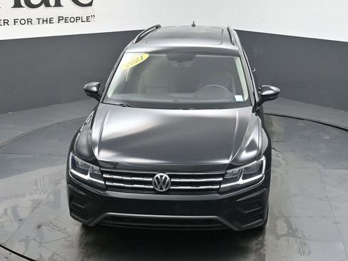 Used 2021 Volkswagen Tiguan SE w/ Panoramic Sunroof Package image 59