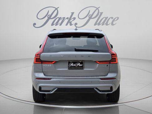 Used 2026 Volvo XC60 B5 Plus w/ Protection Package Premier AWD/4WD image 4
