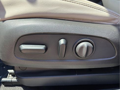 Used 2021 Buick Encore GX Select image 17