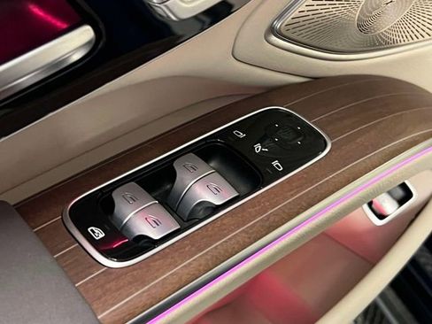 Certified 2023 Mercedes-Benz EQS 580 4MATIC Sedan image 16