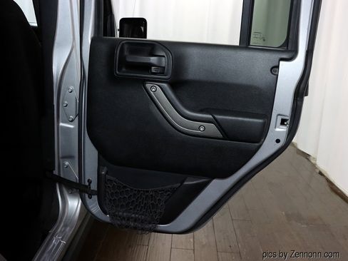 Used 2016 Jeep Wrangler Unlimited Sport w/ Quick Order Package 24S image 31