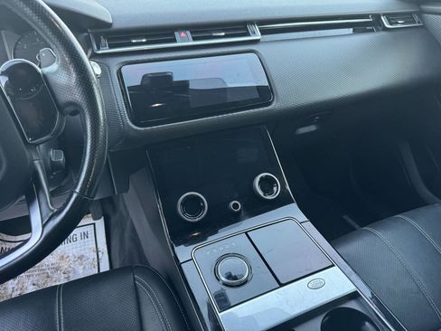 Used 2018 Land Rover Range Rover Velar S image 11
