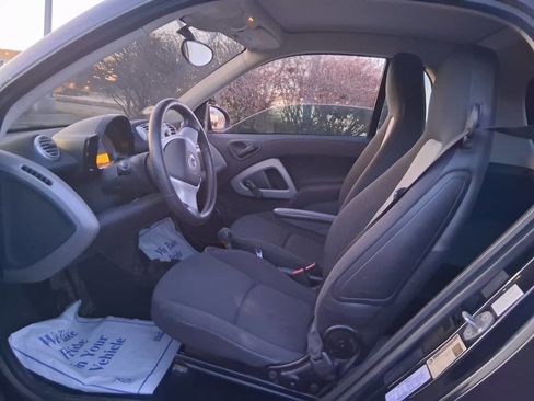 Used 2013 smart fortwo pure image 9