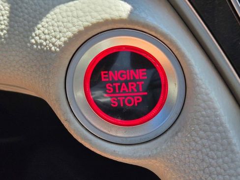 Used 2018 Honda Accord Touring image 23