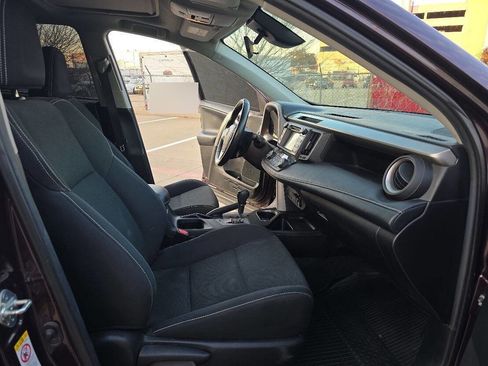 Used 2018 Toyota RAV4 XLE w/ Plus Extra Value Package image 32