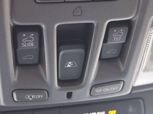 Used 2024 GMC Sierra 2500 AT4 w/ AT4 Premium Plus Package image 29