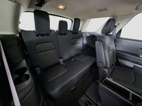 Used 2024 Nissan Pathfinder SV w/ SV Premium Package AWD/4WD image 26