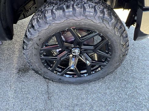 New 2025 Ford F150 Lariat w/ Equipment Group 502A High image 12