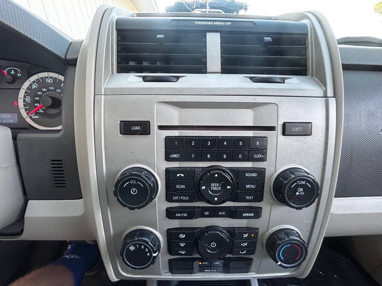 Used 2012 Ford Escape XLT FWD image 12