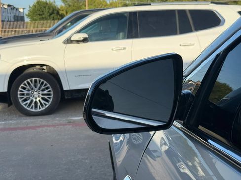 Used 2015 Cadillac SRX FWD image 12