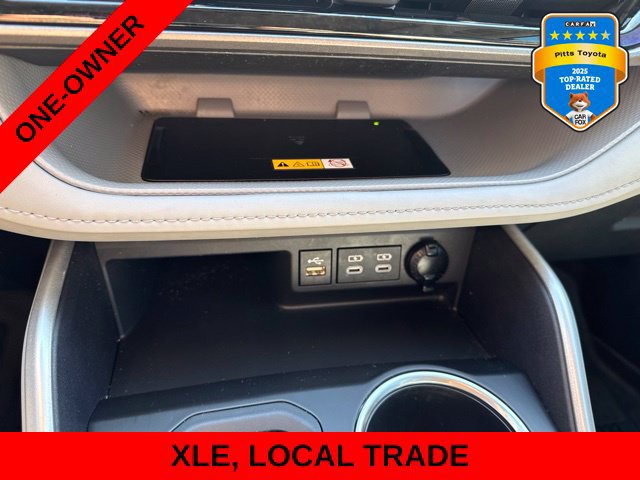 Used 2024 Toyota Highlander XLE FWD image 24