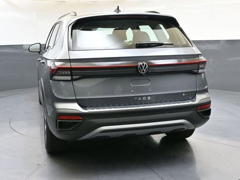 Used 2025 Volkswagen Taos S AWD/4WD image 4