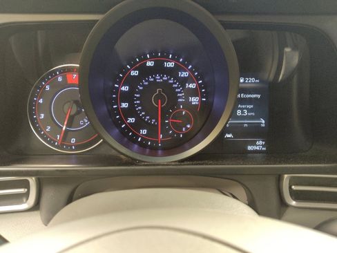 Used 2023 Hyundai Elantra SEL FWD image 23