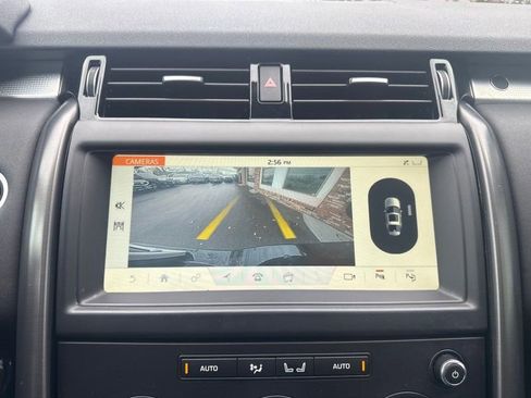 Used 2020 Land Rover Discovery Landmark image 27